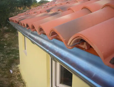 Installation de gouttière et rénovation gouttière Angoulême 